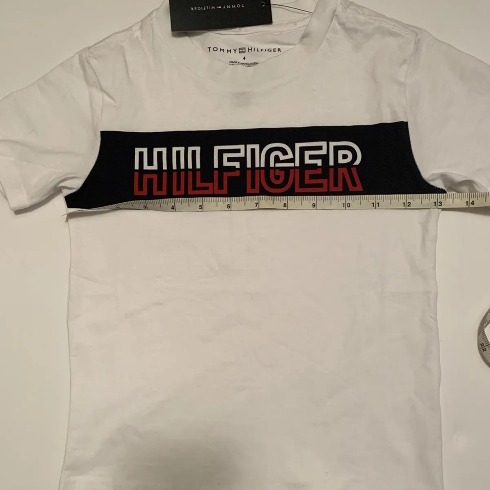 Tommy Hilfiger Kids White Logo Shirt Boys Size 4 White/Red/Blue 100%cotton NWT - Picture 2 of 5